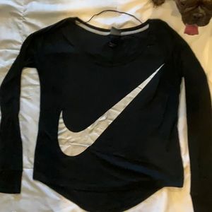 Long sleeve black NIKE tee silver swoosh size medium